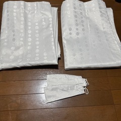 ⑩　ニトリ　カーテン ポワン　遮光　遮熱　遮音 タッセル有り