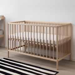 美品IKEAベビーベッド
の画像