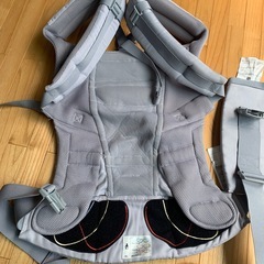 エルゴ　抱っこ紐　アダプトクールエアーの画像