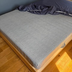 ikea MANDALダブルベッド 未使用品の画像