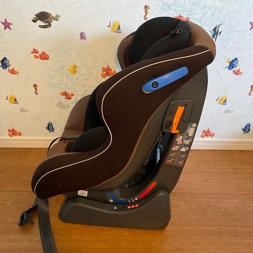 ☆チャイルドシート★Combi