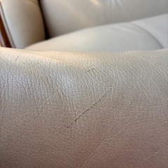 2人掛けソファ　革張りの画像