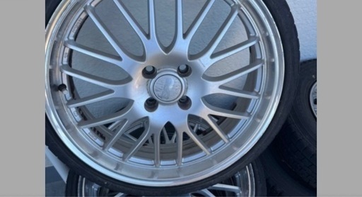 4H軽自動車　　希少18インチ
