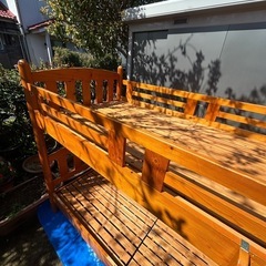木製二段ベッドの画像