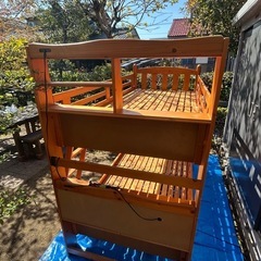 木製二段ベッドの画像
