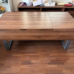 昇降式収納付きセンターテーブルの画像