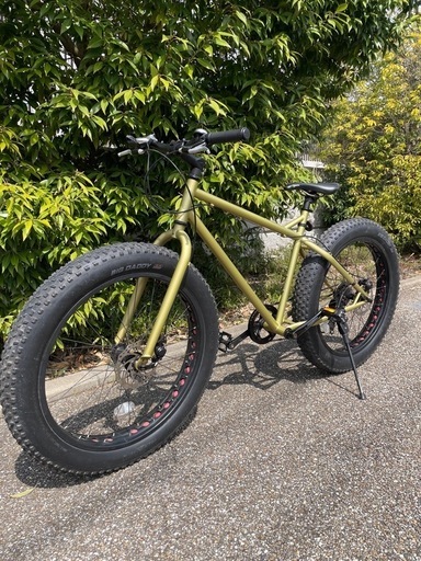 マウンテンバイク ディスクブレーキ ファットバイク ファットバイク 26インチ ゴールド 7段変速 ディスクブレーキ