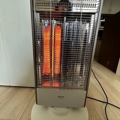 【お引取中】【11月までの購入希望の方無料でお渡しします！！！！！！】ヤマゼンYAMAZENカーボンヒーターホワイトの画像