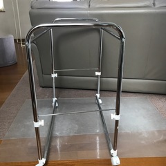 ハンガーラックの画像