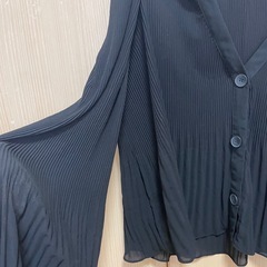 ZARA シアーブラウス　カーディガンの画像