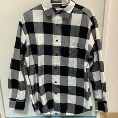18日まで新品GUチェックシャツSサイズ