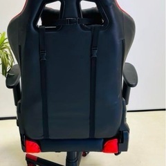 ゲーミングチェア 黒赤の画像
