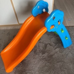 値下げしました。美品　折りたたみすべり台（ブルー/オレンジ）高さ...