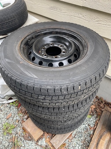 ハイエース　純正ホイール＋スタッドレス