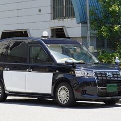 【高槻市】月収50万円も可能！未経験からはじめるタクシードライバー！