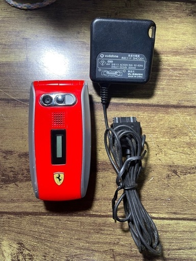 希少!!ガラケーフェラーリコラボ (nnn) 賀茂の電話、FAX 希少!!ガラケーフェラーリコラボ (nnn) 賀茂の電話、FAX