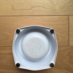🍓フードボウル   犬 猫用食器  ストロベリー150ml  ペットショップで¥1000で購入 の画像