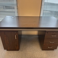 役員デスクの画像