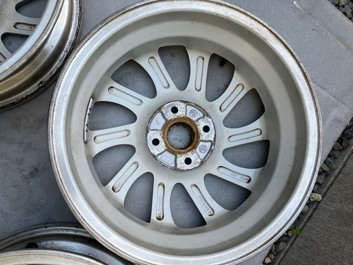 7072098)ダイハツ純正15インチアルミホイール4本セット4.5J+45