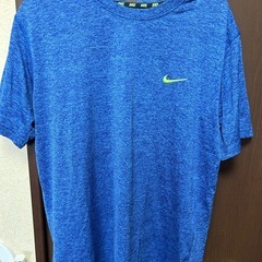 NIKE トレーニングシャツ