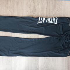 EVERLAST スポーツウェアの画像