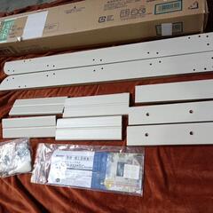 558fk 【未使用品・開封品】白井産業 スリッパラック 幅28cm 高さ88cm ホワイト 白木目 ガルバートンシリーズ専用 4足収納 玄関収納

の画像