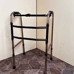 歩行器の画像
