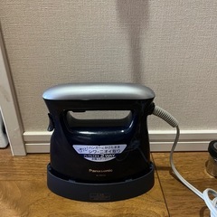 【✨美品・配送無料✨】Panasonic スチームアイロン