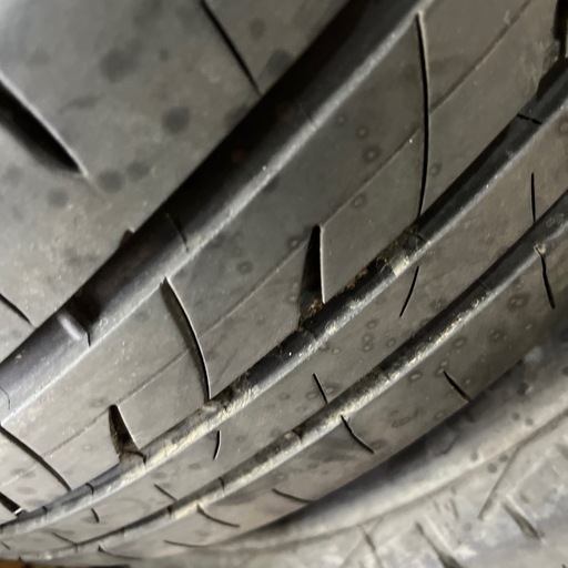 値段下げました！アルミホイル付きBSタイヤ?４本　１８５／７０R１４インチ