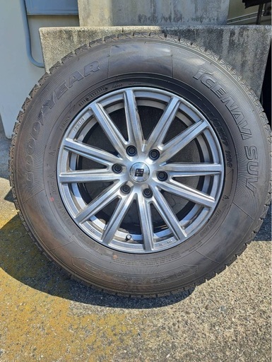 ランドクルーザープラド150後期 スタッドレス4本セット