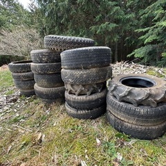 【無料】廃タイヤまとめて譲ります！　