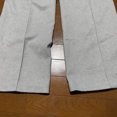 AZUL アズール　スラックス　グレー　パンツ　ズボンの画像