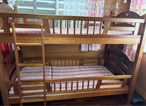 二段ベッド　綺麗な状態（解体済み）⭐︎