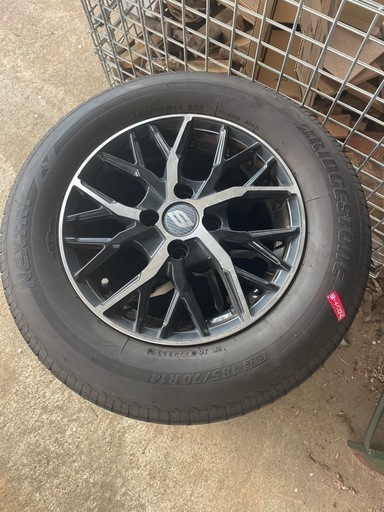 受け渡し決定！日産 ノート夏タイヤ4本セット