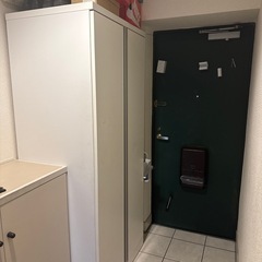物置として使用していた洋服ダンス