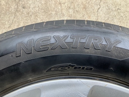 【夏タイヤ】アクア 純正ホイールカバー付きサマータイヤ 175/65R15 BRIDGESTONE 鉄チンホイール 