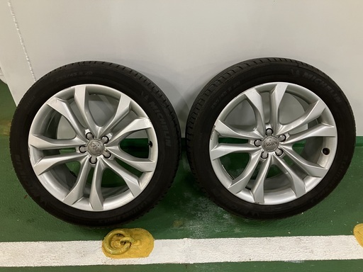 アウディ純正20インチほぼ新品