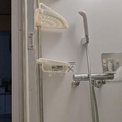 バス用品縦型コーナーラック  つっぱり棒ラックの画像