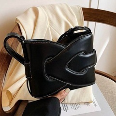 レディース　バッグ　polene風