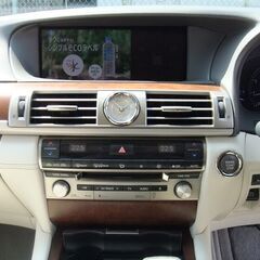 ⭕極美車！修復歴無し！上位グレードLS460⭕ローンブラックでもOK！！審査受付中！自社ローンでは無いオートローン！関西のお店ですが全国どこでも遠方納車できます！の画像