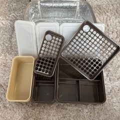 [中古] petit copain お弁当箱 ランチボックス ピクニック 運動会 専用保冷バッグ付きの画像