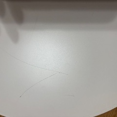 大理石調丸テーブルの画像