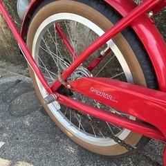 可愛い赤の自転車の画像