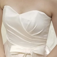 ウエディングドレス　5号　アールイズウエディングの画像