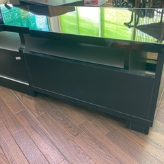 美品　シギヤマ家具 モダンなテレビボード スライド式 ブラック系 大型 幅130の画像