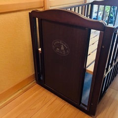 ベビーベッドの画像