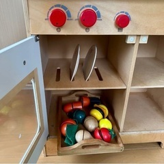 Hape 木製おもちゃキッチンの画像