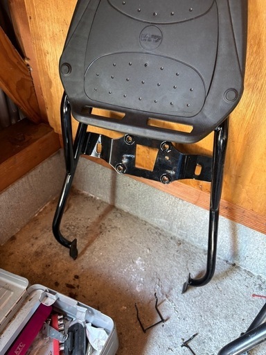 カワサキ 
Z900RS Z900RS CAFE Z900RS SE キジマリアキャリアとGIVIリアボックス