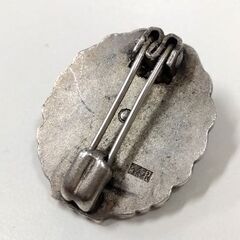 旧国鉄 日本国有鉄道功績章 純銀（シルバー） 箱付き 刻印 鉄道グッズ 功労賞 バッジ バッチ 微章 記章 国鉄 ミリタリー 札幌市 中央区 南12条の画像