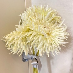 値下げ! ✿ 造花✿と花瓶の画像